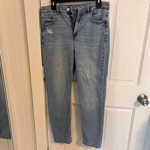 Women’s American Eagle jeans